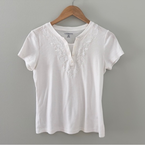 croft & barrow Tops - croft & barrow White Embroidered Short Sleeve Henley Tee
